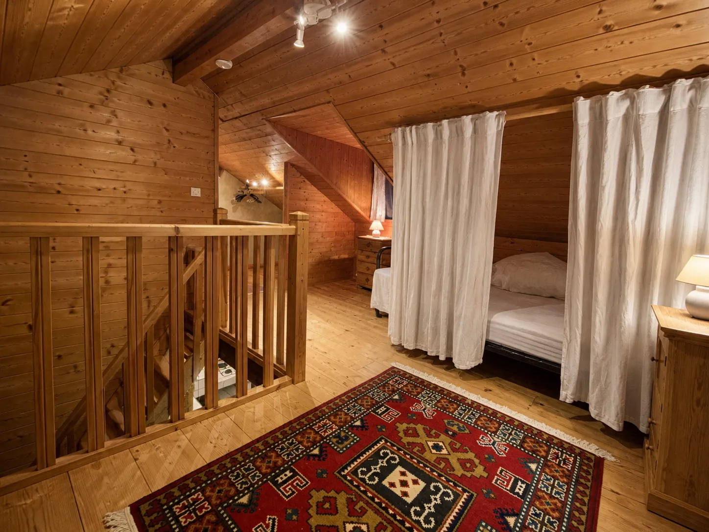 Le Petit Gîte, espace nuit en mezzanine