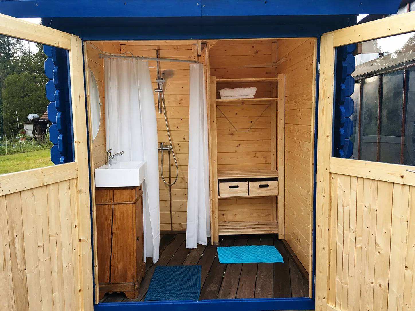 La Roulotte « Blue Lady », salle d’eau